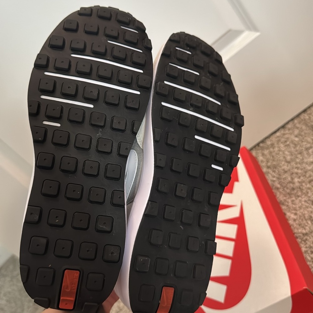 Nike Waffle One - Picture 7 of 7